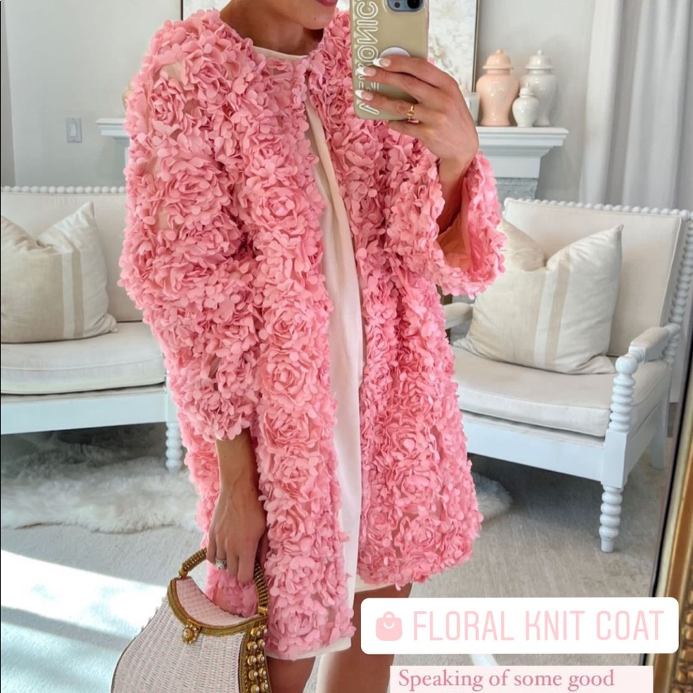 BLOGGERS FAV SOLD OUT ZARA PINK FLOWER TEXTURED KNIT JACKET.